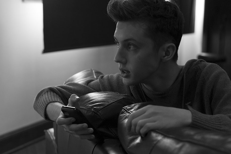 23_TROYE_3