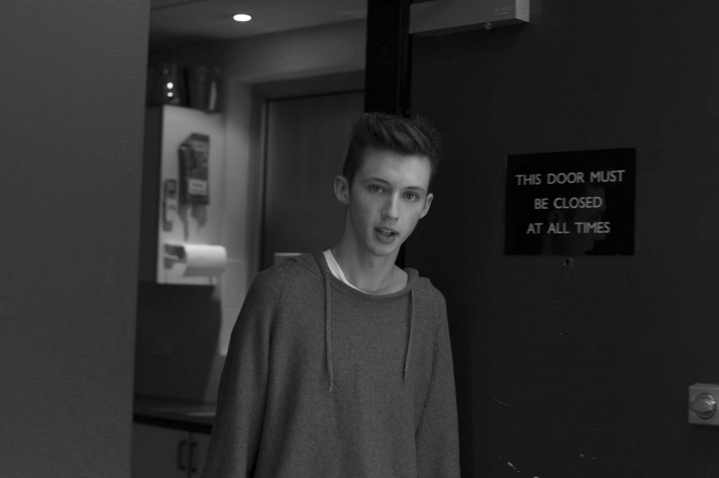 TROYE_SIVAN_24_SELECTS_16