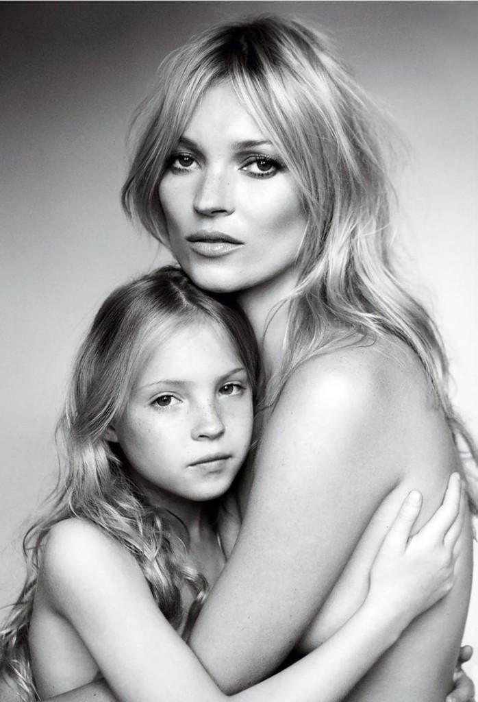 kate-moss-and-her-daughter-lila-grace-photographed-by-mario-testino-for-vogue-sept-2011