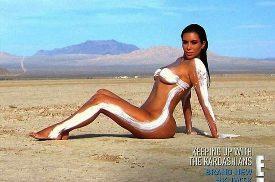 kim kardashian desert-2