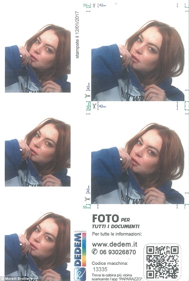 3F6DB8B000000578-4430274-Photobooth_style_Lindsay_wore_a_hoodie_and_barely_there_make_up-a-155_1492722695782