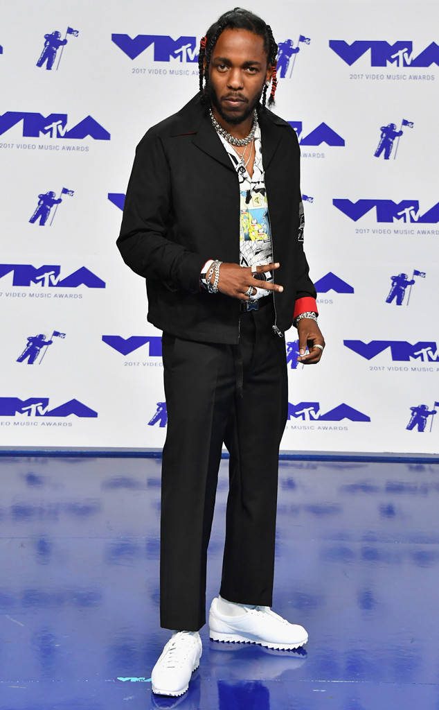 rs_634x1024-170827161313-634kendrick-lamar-mtv-vma