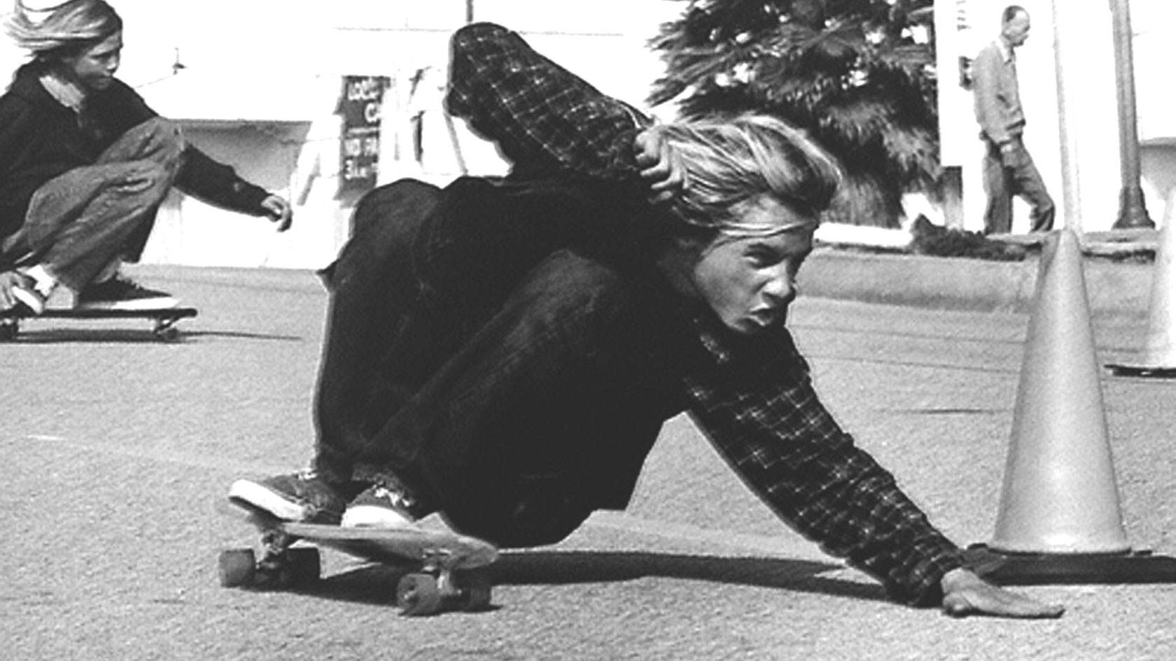 Dogtown' skateboarding legend Jay Adams dies of heart attack at 53 – New  York Daily News
