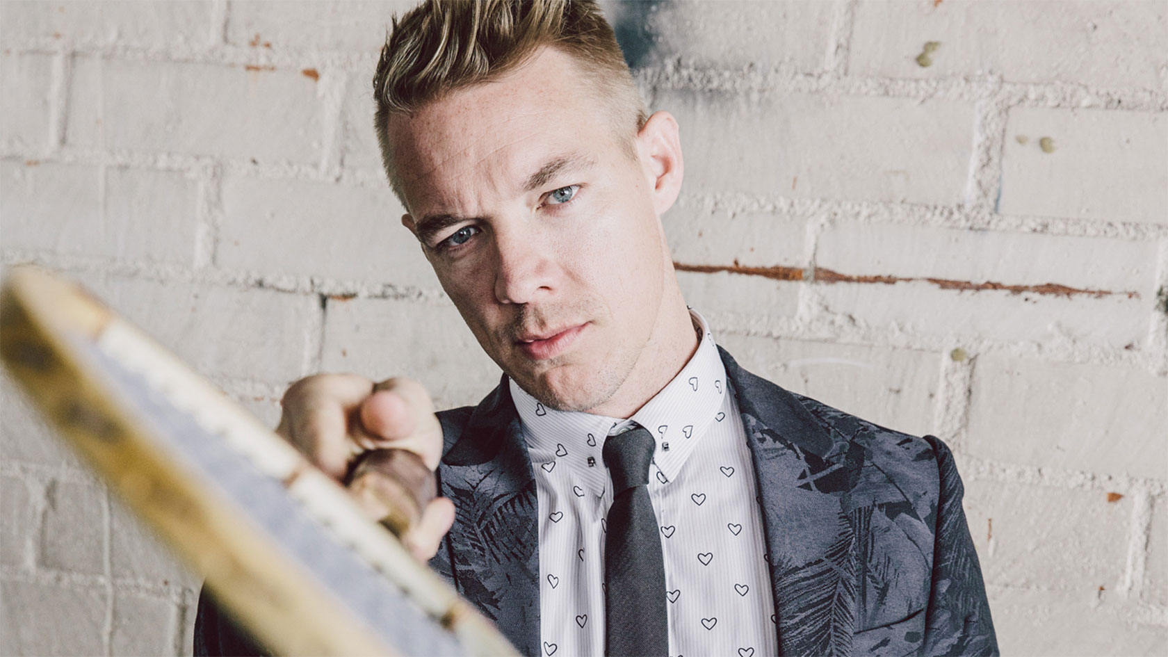 2019 year lifestyle- Swiss k diplo the board 2019 year style- Swiss k diplo the board
