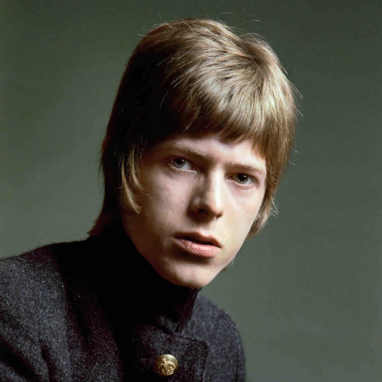 New Book Offers Unseen Portraits Of David Bowie, Before The Fame ...