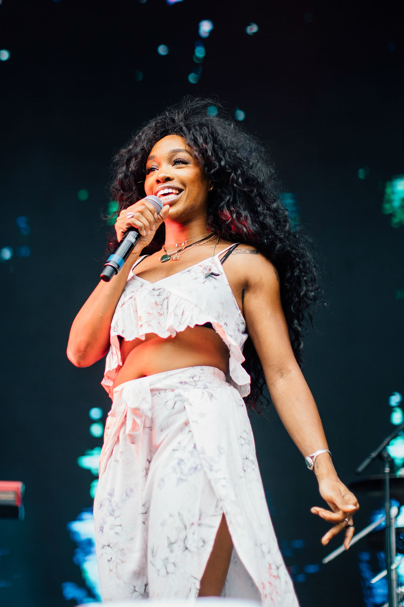 Live Review: SZA Stuns Sydneysiders With Her Rollercoaster Headline