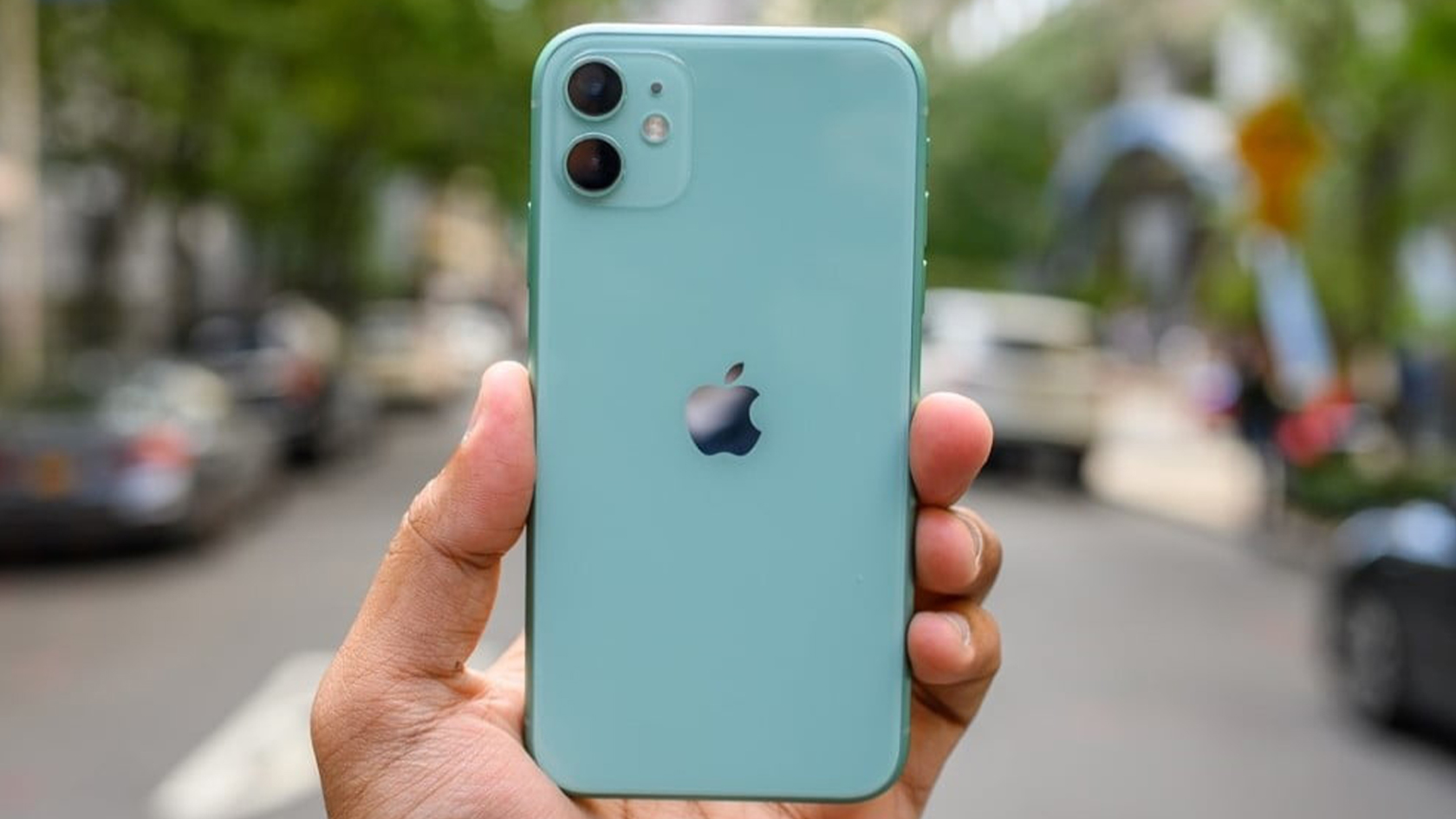 Apple Hates It When Villains Use iPhones In Movies lifewithoutandy