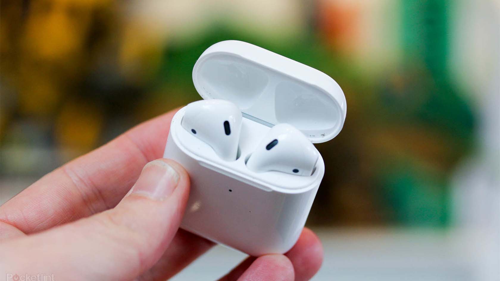 Apple's Third-Generation AirPods Rumoured For Early 2021 Release