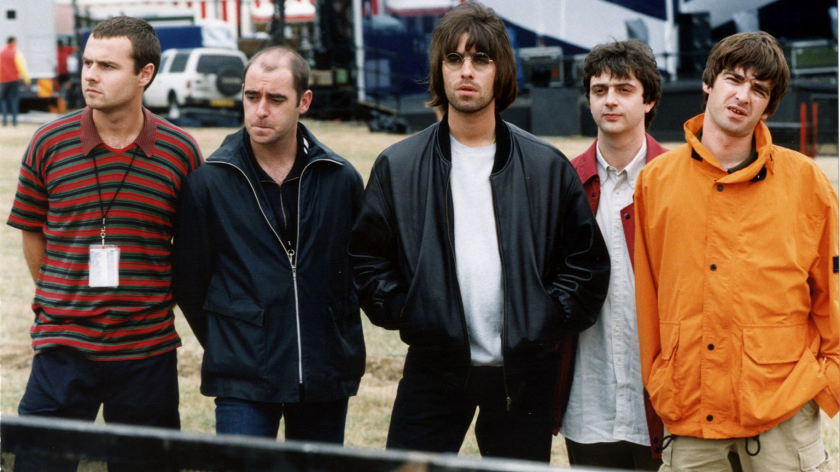 “The Biggest Gig Ever”- Relive Oasis’ Momentous Knebworth ‘96 Set In ...